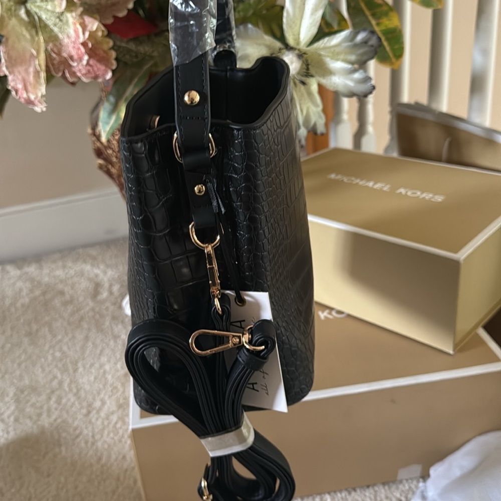 Black Croc-Embossed Handbag - Picture 9 of 9